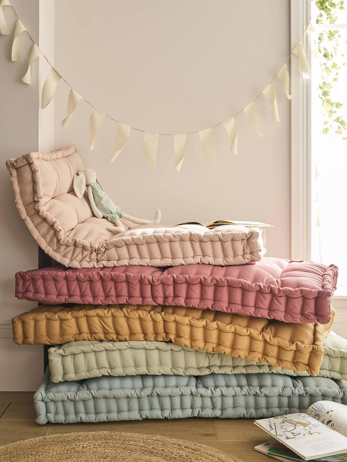 Tufted Angle 2